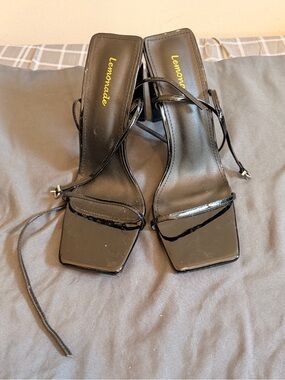Lemonade Black Patent Square-Toe Block Heel Sandals